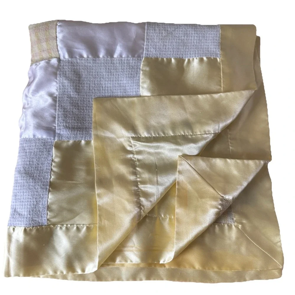 Tykes Carters Baby Silky Satin Security Blanket Square Yellow White Patchwork